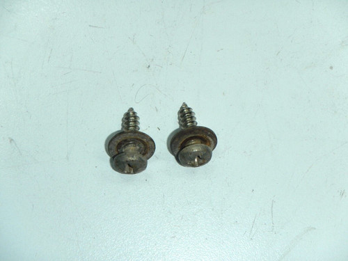 Engine shock mudguard mount