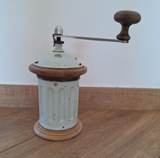 ANCIEN MOULIN À CAFÉ