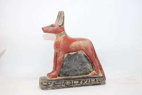 Ancienne statue égyptienne