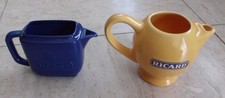 RICARD petit pichet plastique bleu + petit pichet rond jaune céramique
