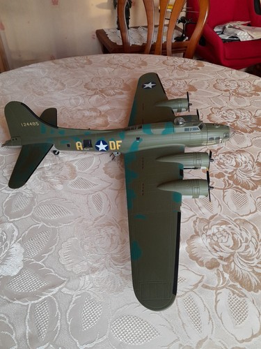 Bombardier flying - bombardier, b-17