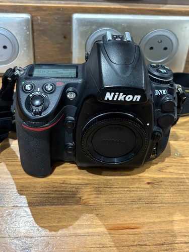 Nikon d700 dslr - nikon,