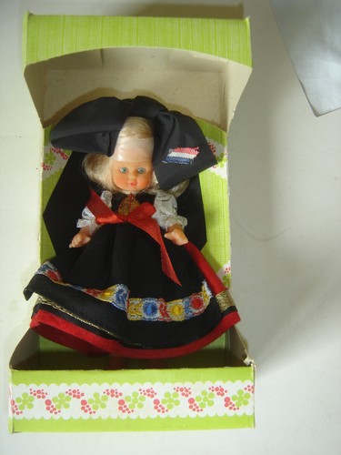 Ancienne poupée - ancienne,
