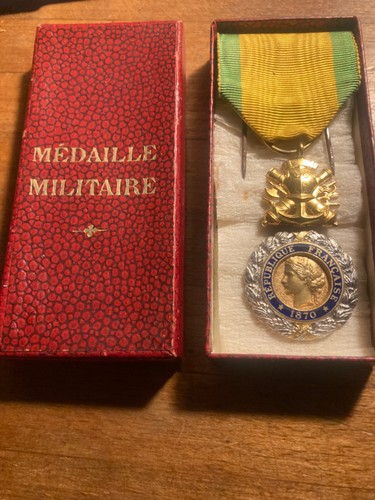 Superbe médaille militaire - superbe,