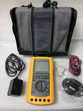 Nice Fluke 867 graphical DMM/multimeter with BE860 battery elimitator +C789 case