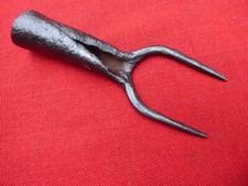 pic à loup en fer forgé