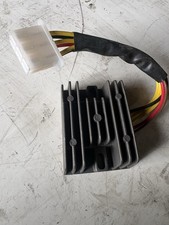 Regulateur Tension pour