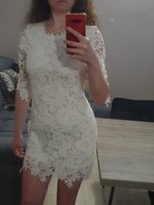 robe en dentelle blanche