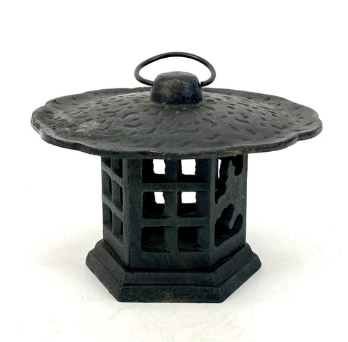 Ancienne lanterne suspendue