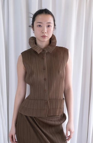 Pleats please issey miyake - please,