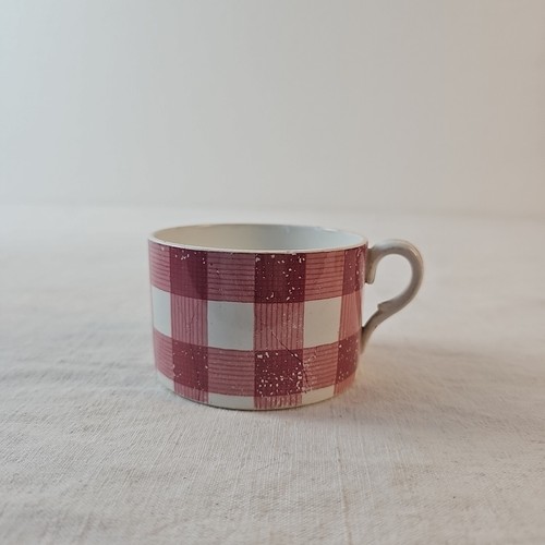 Tasse ancienne faïence de - ancienne, en