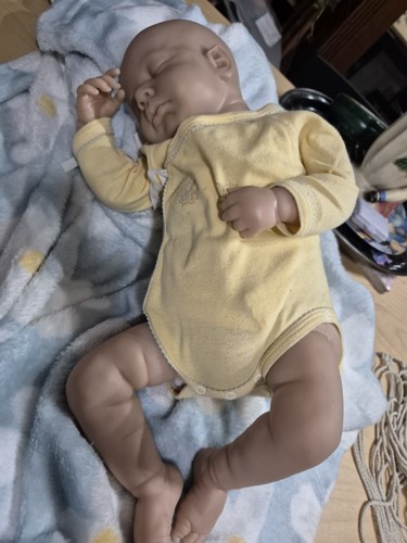 Adorable bébé reborn - adorable,
