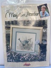 LANARTE by Leisure Arts CCS Leaflet + FABRIC - MARJOLEIN BASTIN WILDFLOWERS