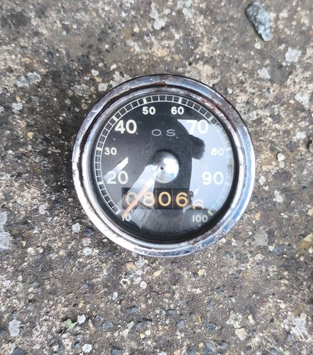 Compteur fond noir - *,