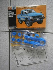 ANCIENNE MAQUETTE TOYOTA 4X4