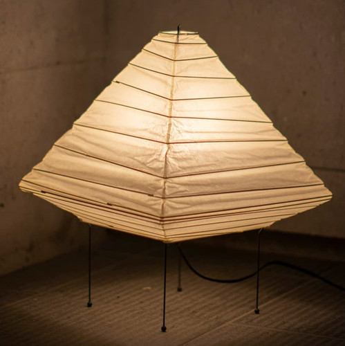 Isamu noguchi akari table - noguchi,
