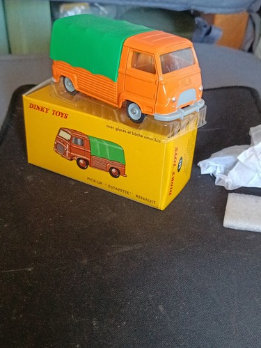 Dinky toys atlas - dinky,