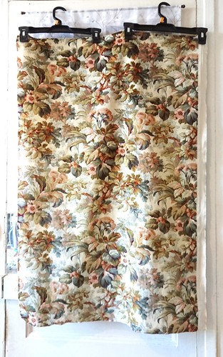 Beau coupon tissu velours