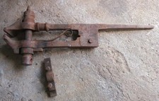 Ancien Etau De Forgeron - 108 Cm