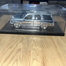 CADILLAC ESCALADE 1/24 DUB