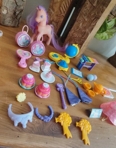 Lot accessoires petit poney - lot,