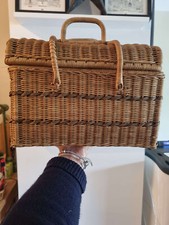 Panier ancien pique nique avec poignées