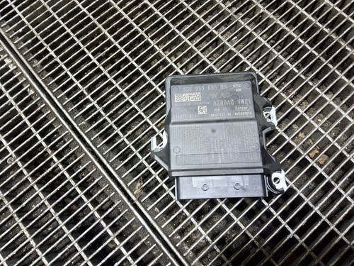 Boîtier calculateur seat leon - boîtier,