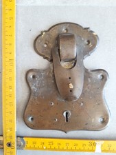 Grosse serrure pour malle