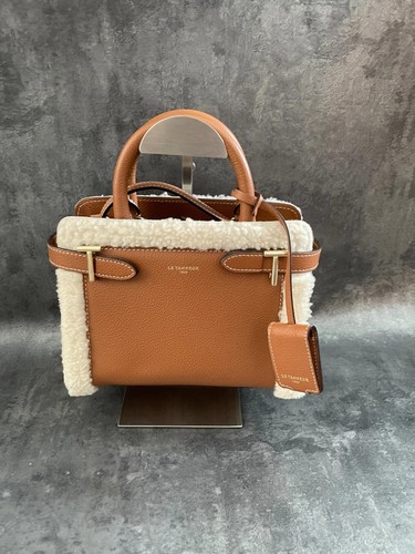 Petit sac main - à,