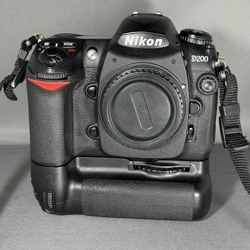 Nikon d200 2mp dslr digital - nikon,