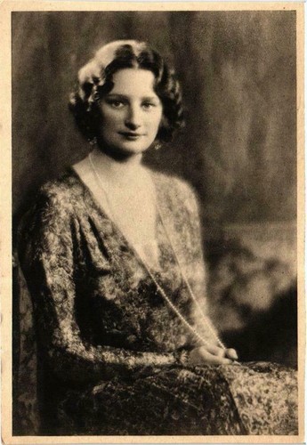 Cpa astrid reine des - cpa,