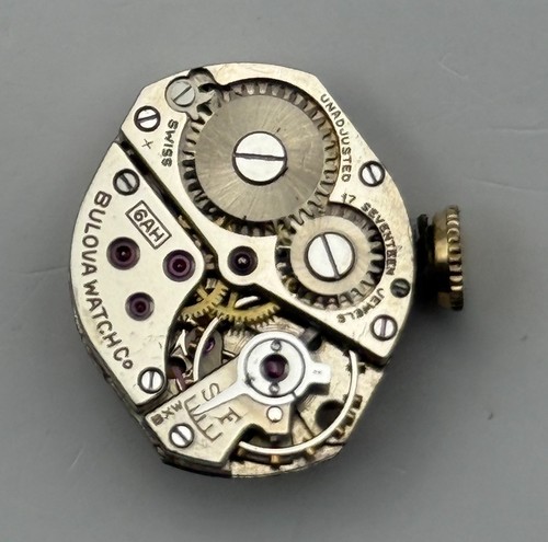 Bulova mouvement montre 17 - bulova,