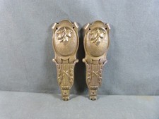 Paire d'éléments de pieds de