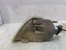 Optique avant secondaire droit