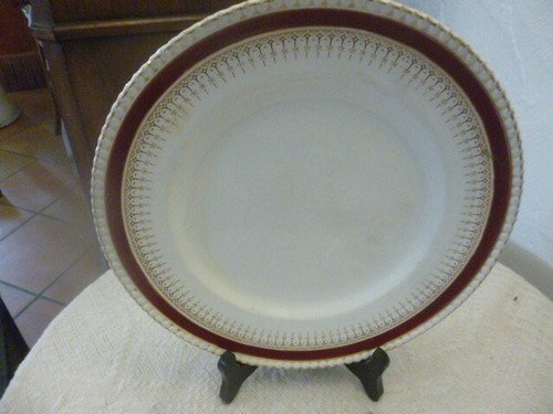 Plat ancien porcelaine