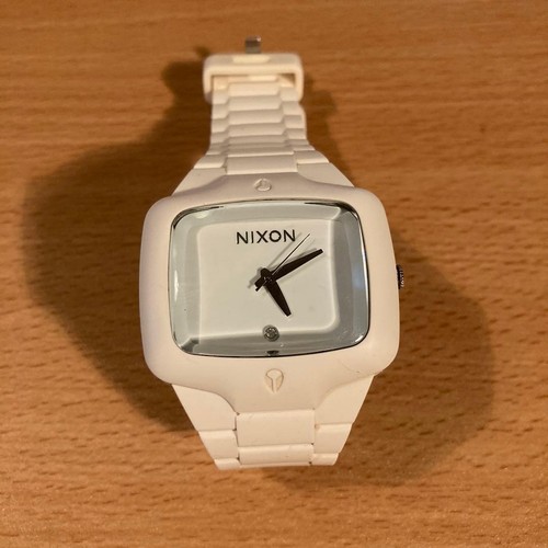 Nixon the rubber player - nixon, white