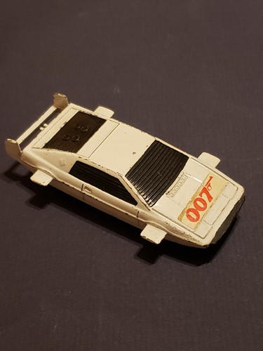 Collector vintage corgi - collector,