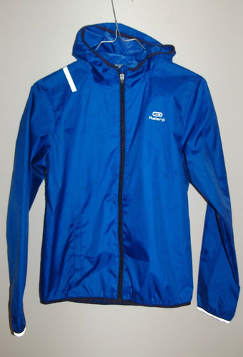 Veste coupe vent capuche