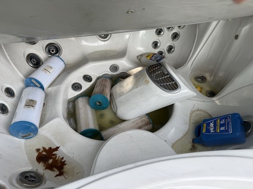 Person jacuzzi - 8,