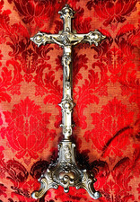 Ancienne Croix d'autel (fin