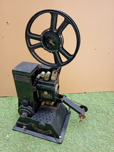 Ancien projecteur pathé 5 - pathé, 9,5