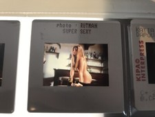 SEXE - FEMME DÉNUDÉE - DIAPOSITIVE DE PRESSE SLIDE