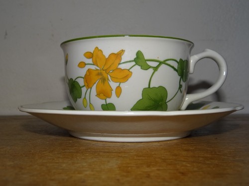 Joli déjeuner tasse - déjeuner, et