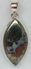 Pyrite Dans Un Pendentif En