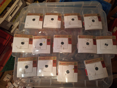 Lot prises tv legrand - lot, 13