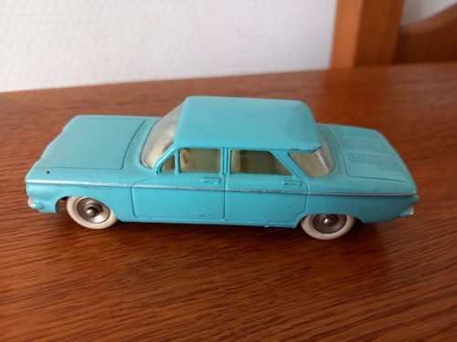 Dinky toys chevrolet corvair - toys,