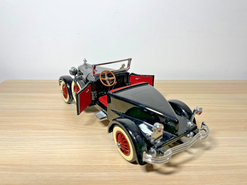 Danbury mint 1927 stutz - danbury, 1/24