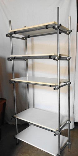 Etageres scandinave des