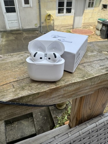 Airpods - 4,