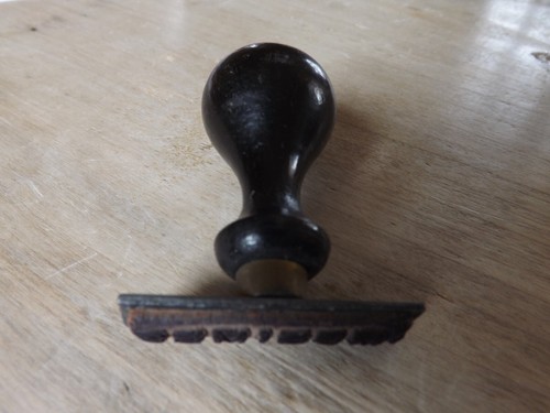 Tampon encreur ancien bois - tampon, en
